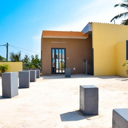 Villa Beach Avepozo 洛美 外观 照片